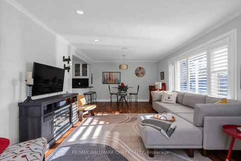 Photo 4 at 15 Bothwell Crescent, Wellington, Barrie