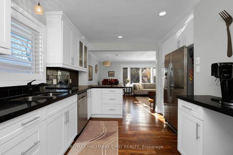 Photo 10 at 15 Bothwell Crescent, Wellington, Barrie