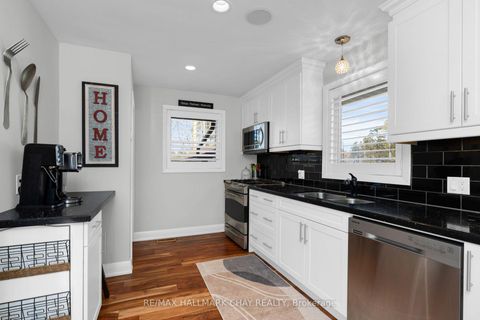 Photo 12 at 15 Bothwell Crescent, Wellington, Barrie