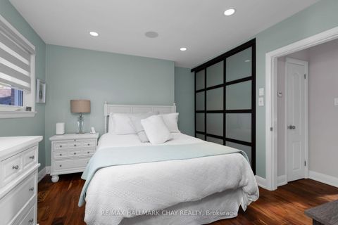 Photo 14 at 15 Bothwell Crescent, Wellington, Barrie