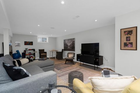 Photo 25 at 15 Bothwell Crescent, Wellington, Barrie