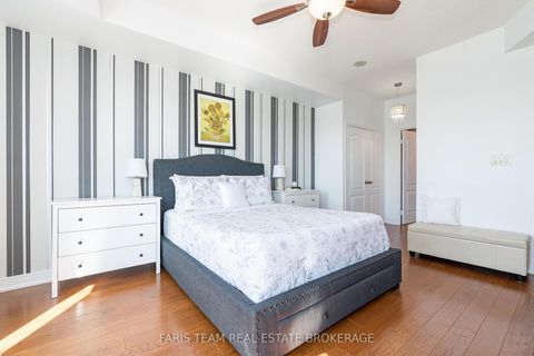 Photo 15 at 902 - 2 Toronto Street, City Centre, Barrie