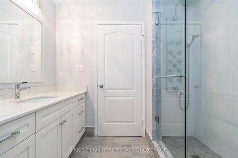 Photo 17 at 902 - 2 Toronto Street, City Centre, Barrie