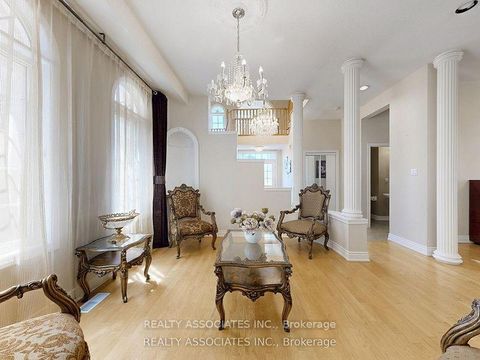 Photo 11 at 2 Lord Nelson Court, Rouge Woods, Richmond Hill