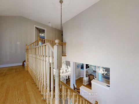 Photo 31 at 2 Lord Nelson Court, Rouge Woods, Richmond Hill