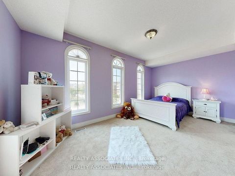 Photo 33 at 2 Lord Nelson Court, Rouge Woods, Richmond Hill