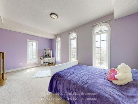 Photo 36 at 2 Lord Nelson Court, Rouge Woods, Richmond Hill