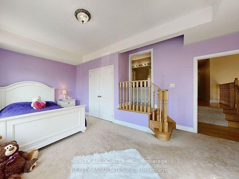 Photo 37 at 2 Lord Nelson Court, Rouge Woods, Richmond Hill