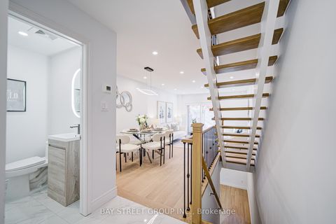 Photo 9 at 3 - 33 Birchbank Lane, Don Mills, Toronto