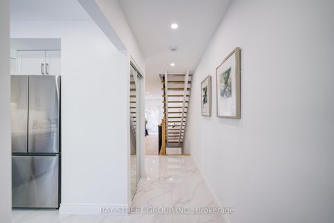 Photo 10 at 3 - 33 Birchbank Lane, Don Mills, Toronto