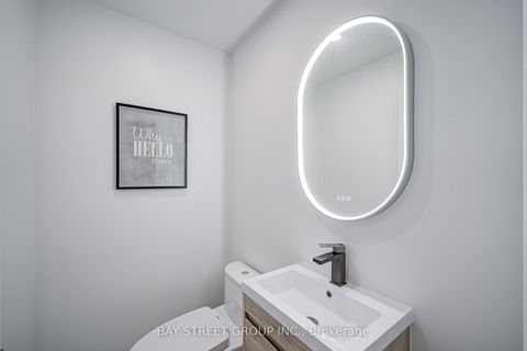 Photo 11 at 3 - 33 Birchbank Lane, Don Mills, Toronto