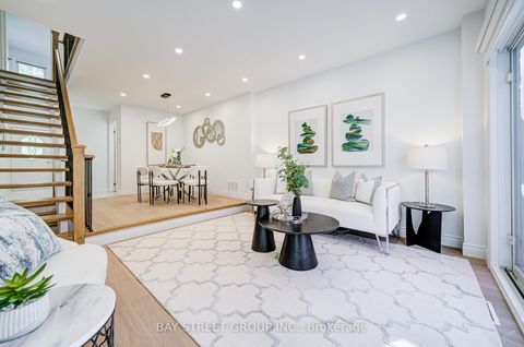 Photo 16 at 3 - 33 Birchbank Lane, Don Mills, Toronto