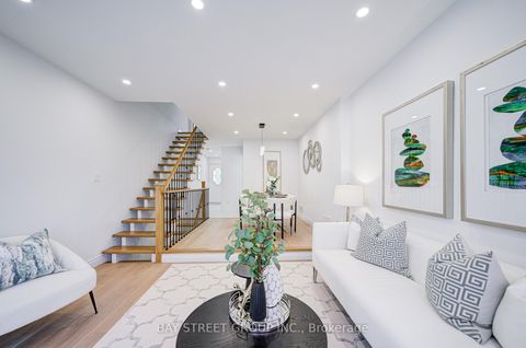 Photo 18 at 3 - 33 Birchbank Lane, Don Mills, Toronto