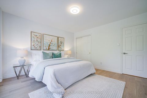 Photo 23 at 3 - 33 Birchbank Lane, Don Mills, Toronto