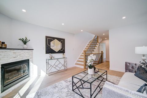 Photo 27 at 3 - 33 Birchbank Lane, Don Mills, Toronto