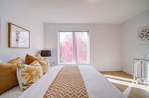 Photo 33 at 3 - 33 Birchbank Lane, Don Mills, Toronto