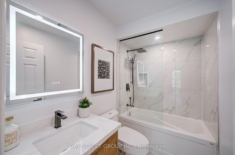 Photo 37 at 3 - 33 Birchbank Lane, Don Mills, Toronto