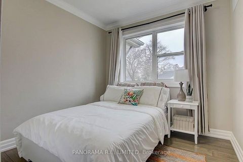 Photo 8 at 50 Maydolph Road, City Centre West, Toronto