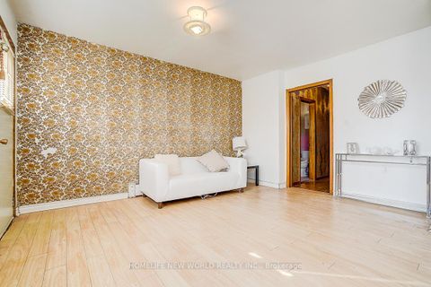 Photo 9 at 1263 Davenport Road, Junction, Toronto