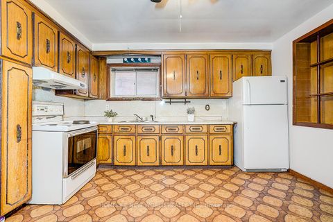 Photo 33 at 1263 Davenport Road, Junction, Toronto