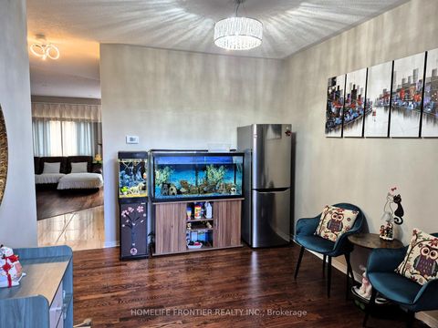 Photo 7 at 4 Riel Drive, Oak Ridges, Richmond Hill