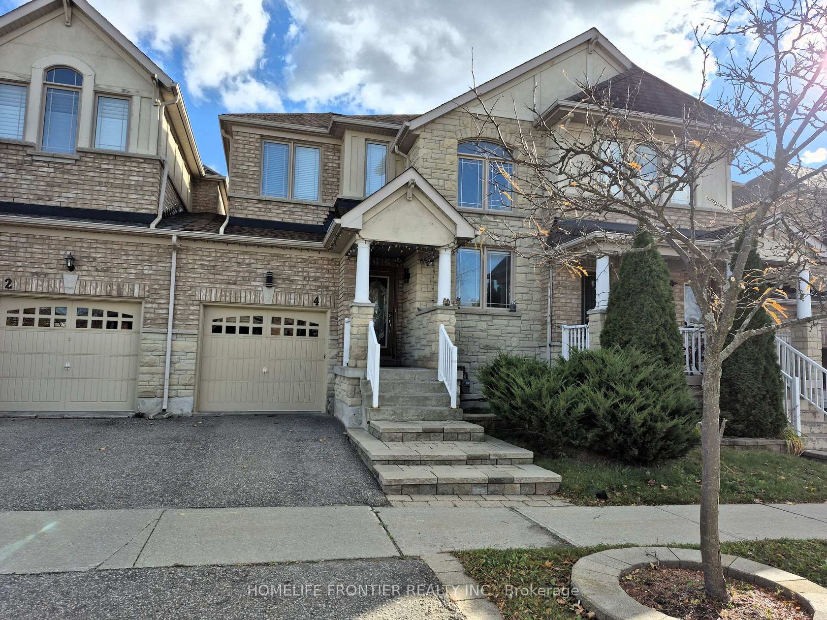 4 Riel Drive, Oak Ridges, Richmond Hill photo number 2