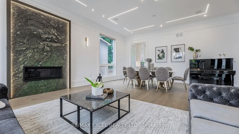 Photo 3 at 22 Sanderson Crescent, North Richvale, Richmond Hill