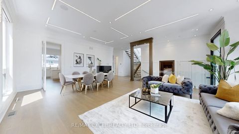 Photo 5 at 22 Sanderson Crescent, North Richvale, Richmond Hill