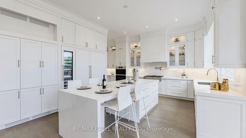 Photo 12 at 22 Sanderson Crescent, North Richvale, Richmond Hill