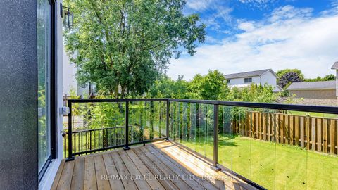 Photo 35 at 22 Sanderson Crescent, North Richvale, Richmond Hill