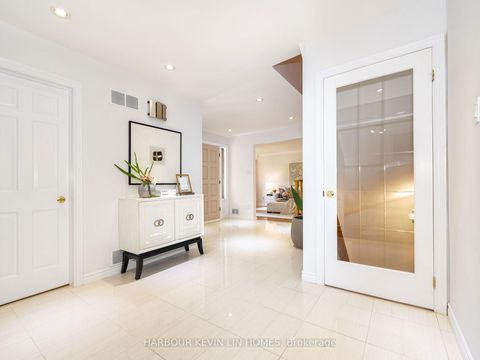 Photo 21 at 18 Whitman Street, Newtonbrook East, Toronto