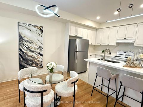 Photo 3 at 26 Mcalister Avenue, Rural Richmond Hill, Richmond Hill