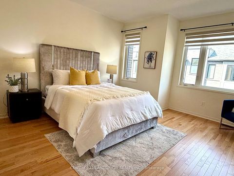 Photo 9 at 26 Mcalister Avenue, Rural Richmond Hill, Richmond Hill Photo 9 at 26 Mcalister Avenue, Rural Richmond Hill, Richmond Hill