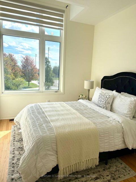 Photo 11 at 26 Mcalister Avenue, Rural Richmond Hill, Richmond Hill