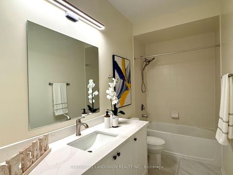 Photo 15 at 26 Mcalister Avenue, Rural Richmond Hill, Richmond Hill Photo 15 at 26 Mcalister Avenue, Rural Richmond Hill, Richmond Hill