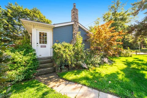 Photo 4 at 57 Glenridge Road, Cliffcrest, Toronto