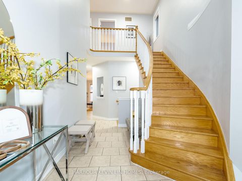 Photo 4 at 60 Seiffer Crescent, Jefferson, Richmond Hill