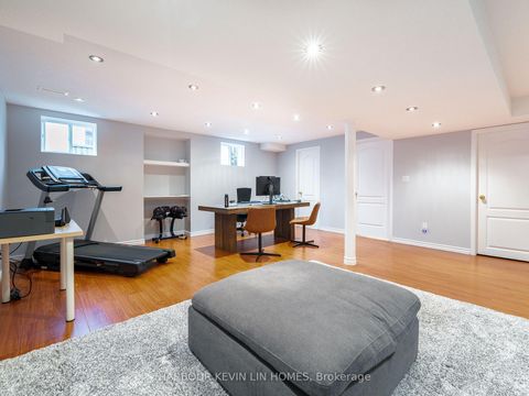 Photo 32 at 60 Seiffer Crescent, Jefferson, Richmond Hill