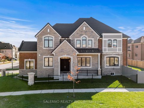 Photo 4 at 10 Elmers Lane, King City, King