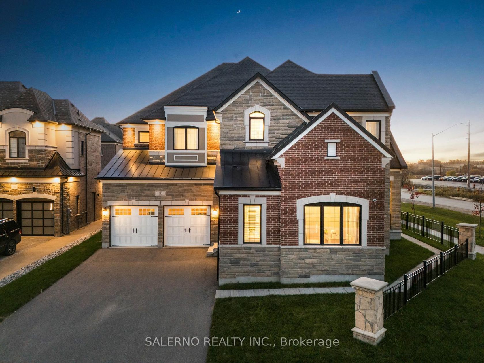 10 Elmers Lane, King City, King photo number 2