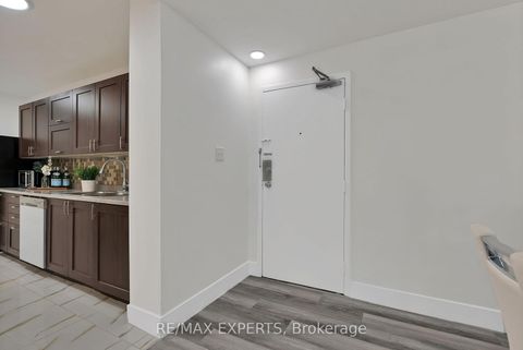 Photo 9 at 1013 - 390 Dixon Road, The Westway, Toronto