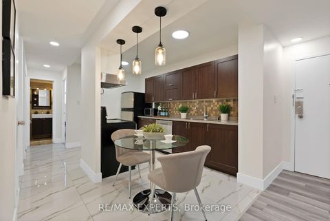 Photo 10 at 1013 - 390 Dixon Road, The Westway, Toronto