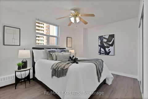 Photo 22 at 1013 - 390 Dixon Road, The Westway, Toronto