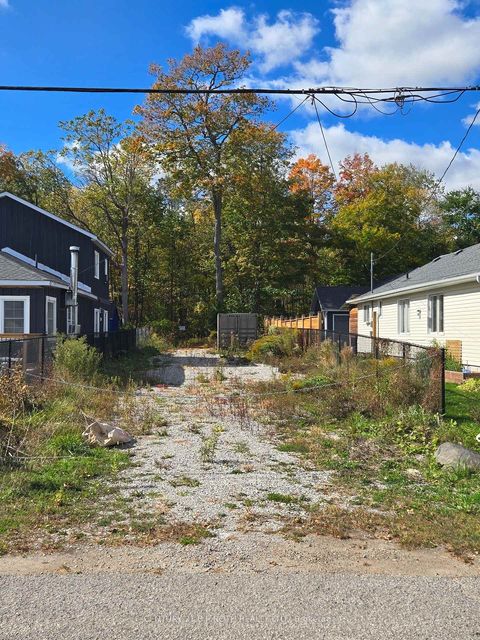 Photo 0 at 414 Limerick Street, Rural Innisfil, Innisfil