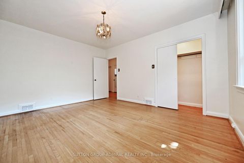 Photo 16 at 19 Skipton Court, CFB, Toronto Photo 16 at 19 Skipton Court, CFB, Toronto