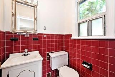 Photo 21 at 19 Skipton Court, CFB, Toronto