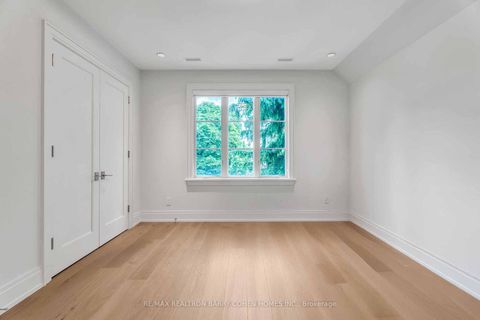 Photo 18 at 91 Lawrence Crescent, Lawrence Park South, Toronto