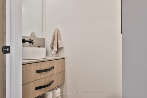 Photo 9 at 302 - 45 Dovercourt Road, Bellwoods, Toronto