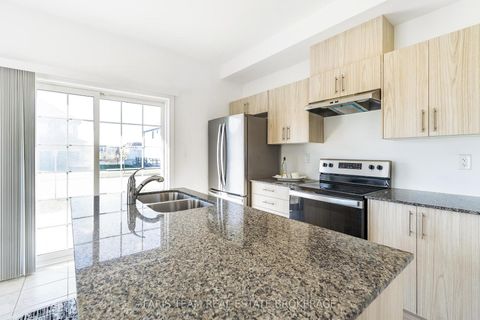 Photo 4 at 1 Harvest Crescent, Rural Barrie Southeast, Barrie