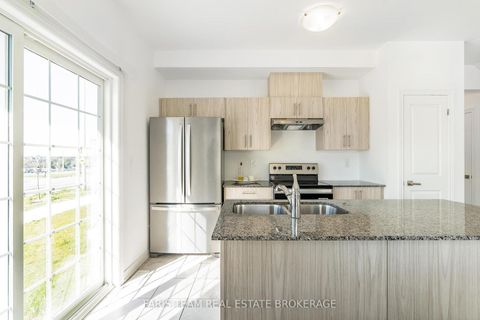 Photo 8 at 1 Harvest Crescent, Rural Barrie Southeast, Barrie